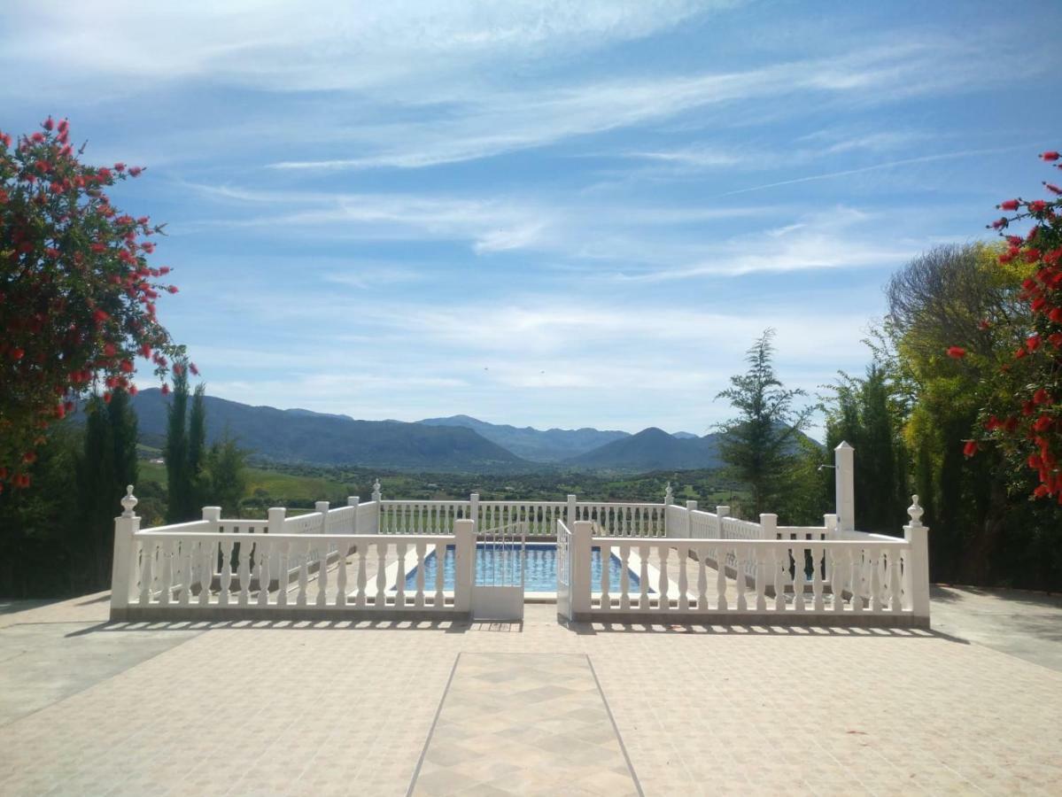 Los Tres Picos Prado Del Rey Exterior foto